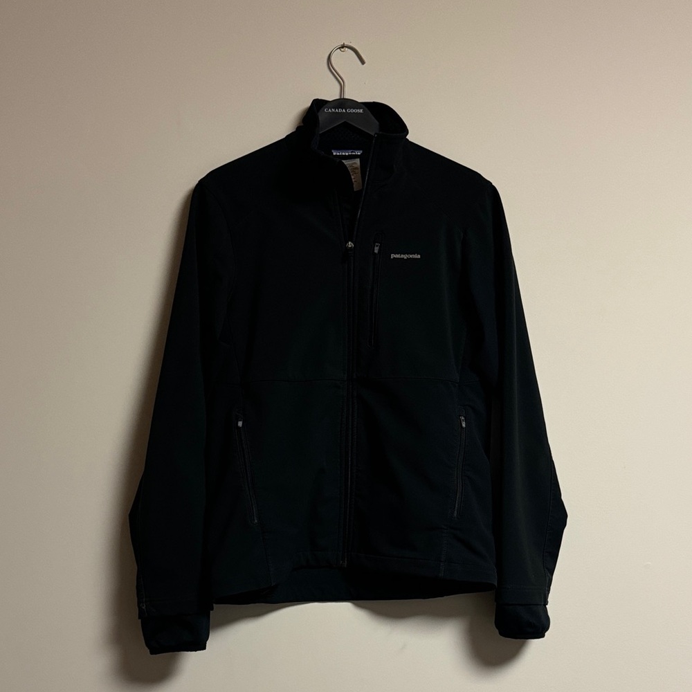 Patagonia Men's Black Jacket